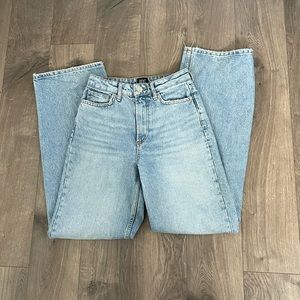 BDG UO Straight Jeans